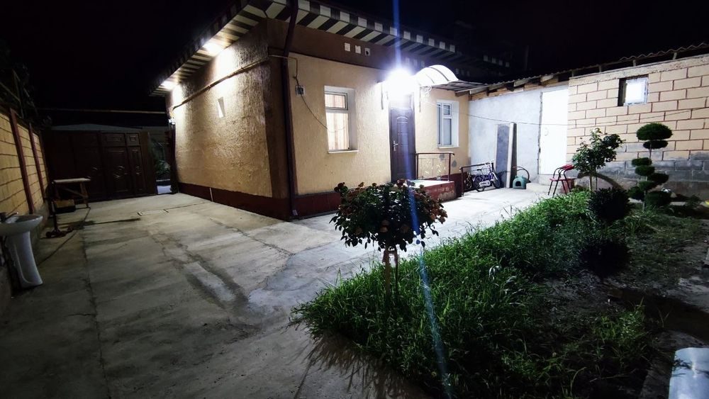 5-xonali uy, 1000 m², Farg‘ona, sotuvga