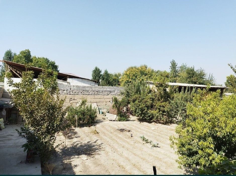Fargʻona shahar oq ariqda 3 sotix yer sotiladi