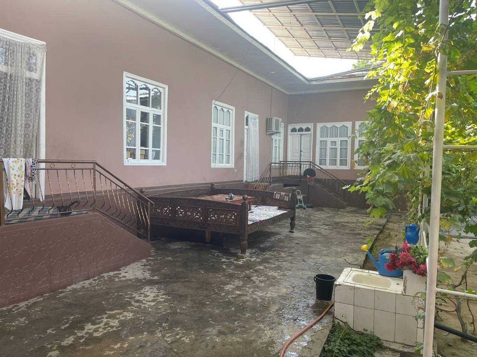 8-xonali uy, 6000 m², Namangan, sotuvga