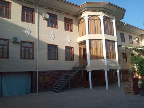 7-xonali uy, 600 m²