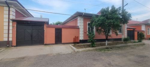 10-xonali kottej, 1200 m²