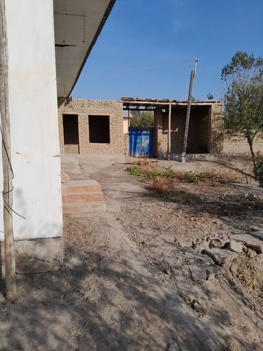 4-xonali uy, 100 m², Пап, sotuvga