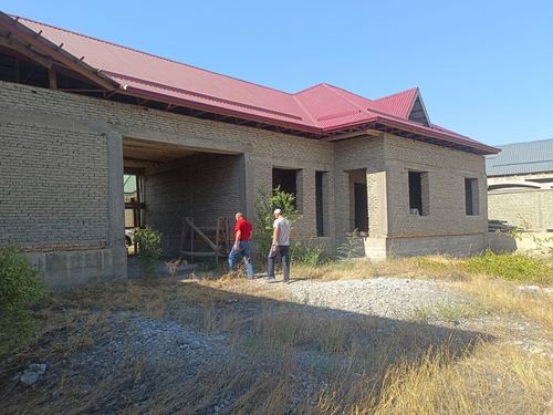 9-xonali uy, 600 m²