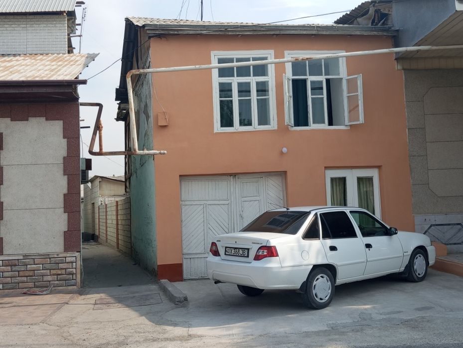 5-xonali uy, 2.5 m², Янги Маргилан, sotuvga