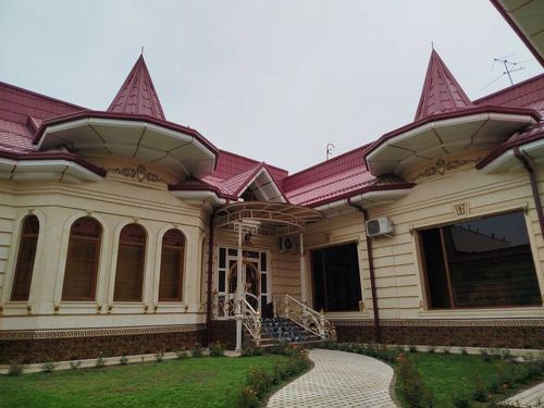 7-комнатный дом, 400 м²