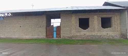 8-xonali uy, 700 m²