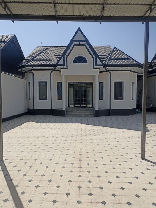 4-xonali uy, 300 m², Асака, sotuvga