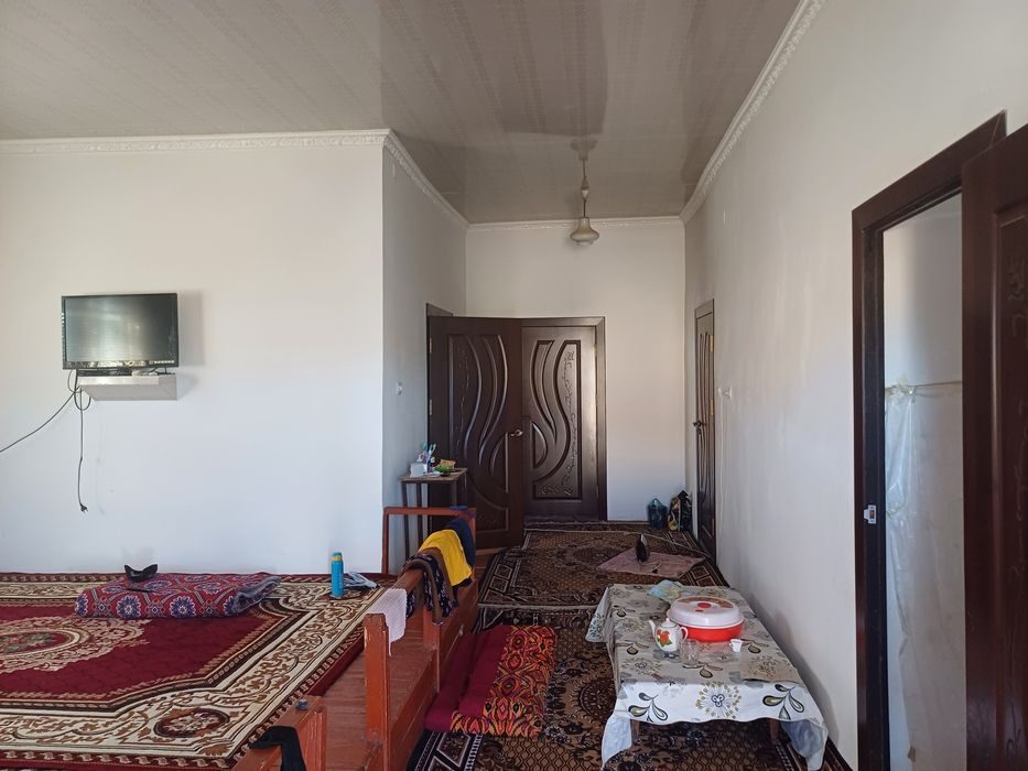 4-room house part, 1000 m², Ахунбабаев, for sale