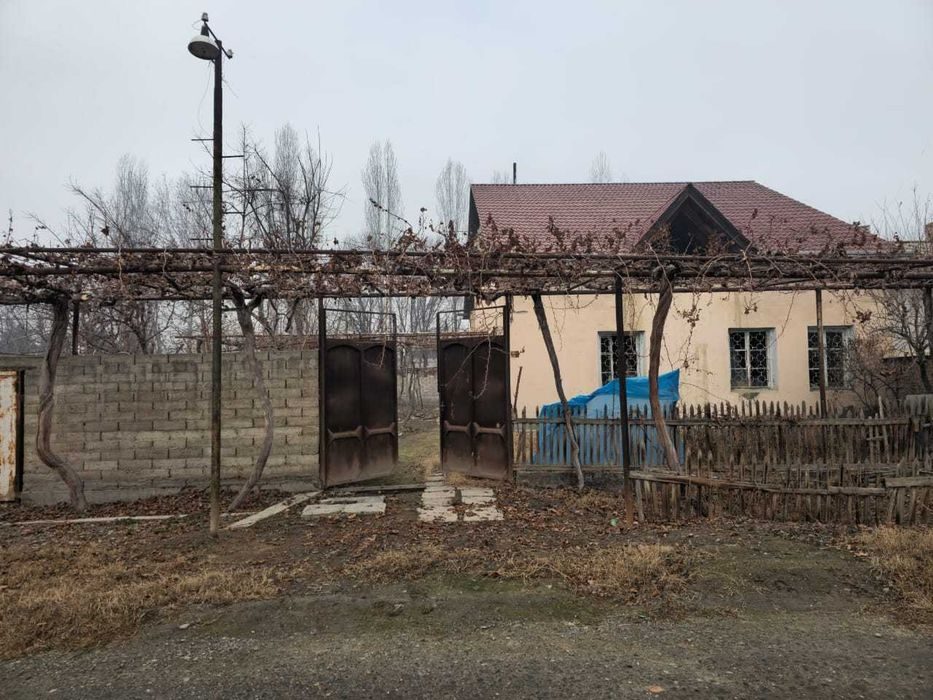 7-xonali uy, 110 m², Алтыарык, sotuvga