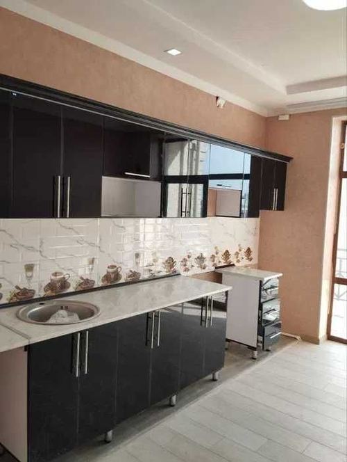 4-xonali kvartira, 109 m²