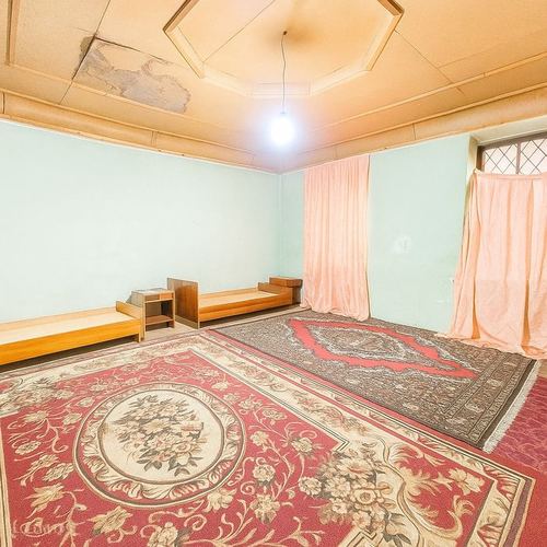4-xonali kvartira, 600 m²
