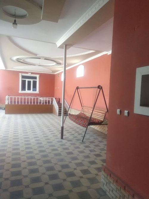 8-xonali uy, 500 m²