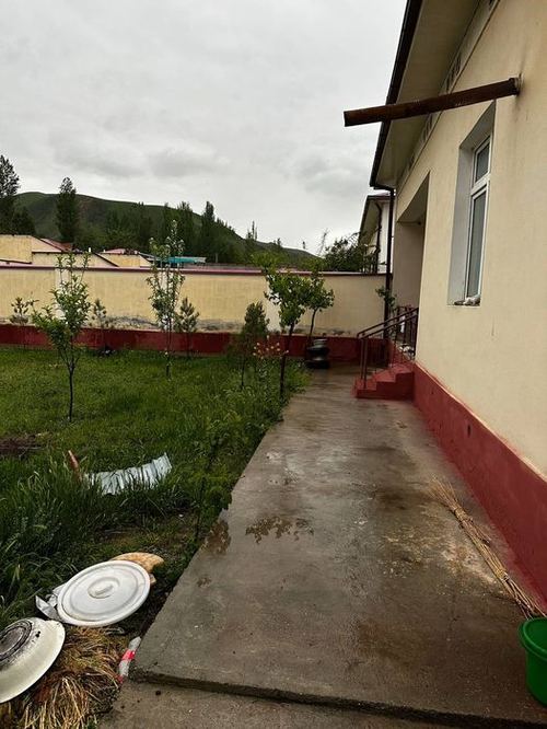 4-xonali kottej, 600 m²