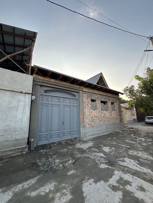 6-xonali uy, 323 m²
