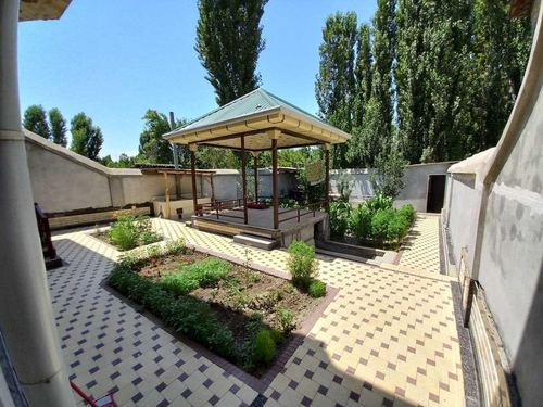 7-xonali uy, 150 m²