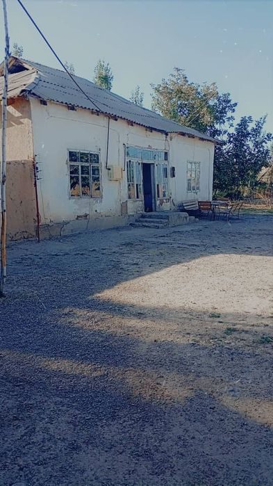 5-xonali uy, 1200 m², Заамин, sotuvga