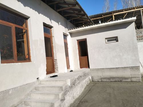 4-xonali uy, 800 m²