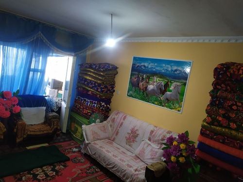 2-xonali kvartira, 80 m²