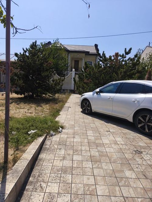 8-xonali uy, 600 m²