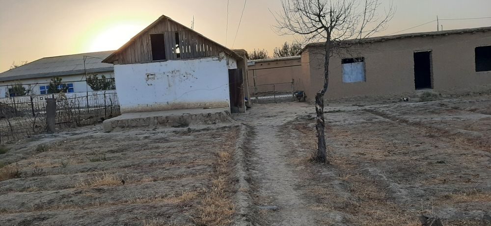 3-xonali uy, 800 m², Янгикишлак, sotuvga