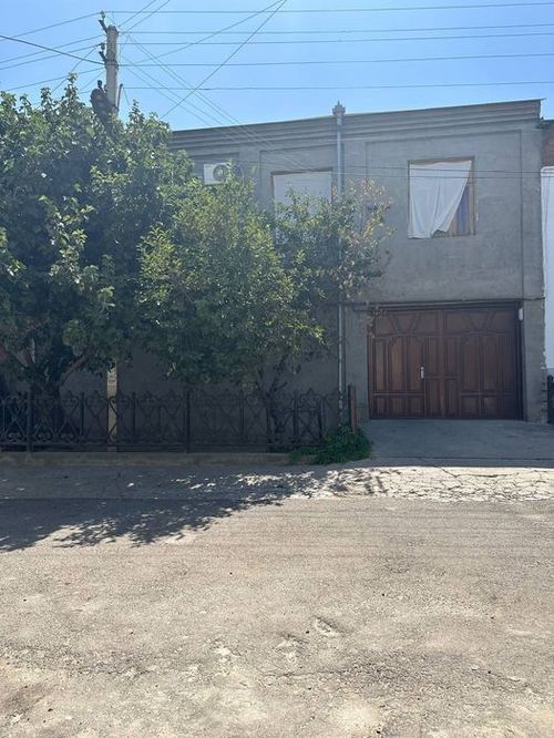 7-xonali uy, 250 m²