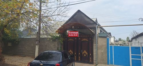 7-room house part, 8000 m²