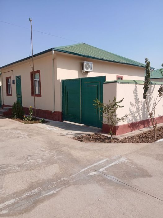 3-xonali uy, 200 m², Шерабад, sotuvga