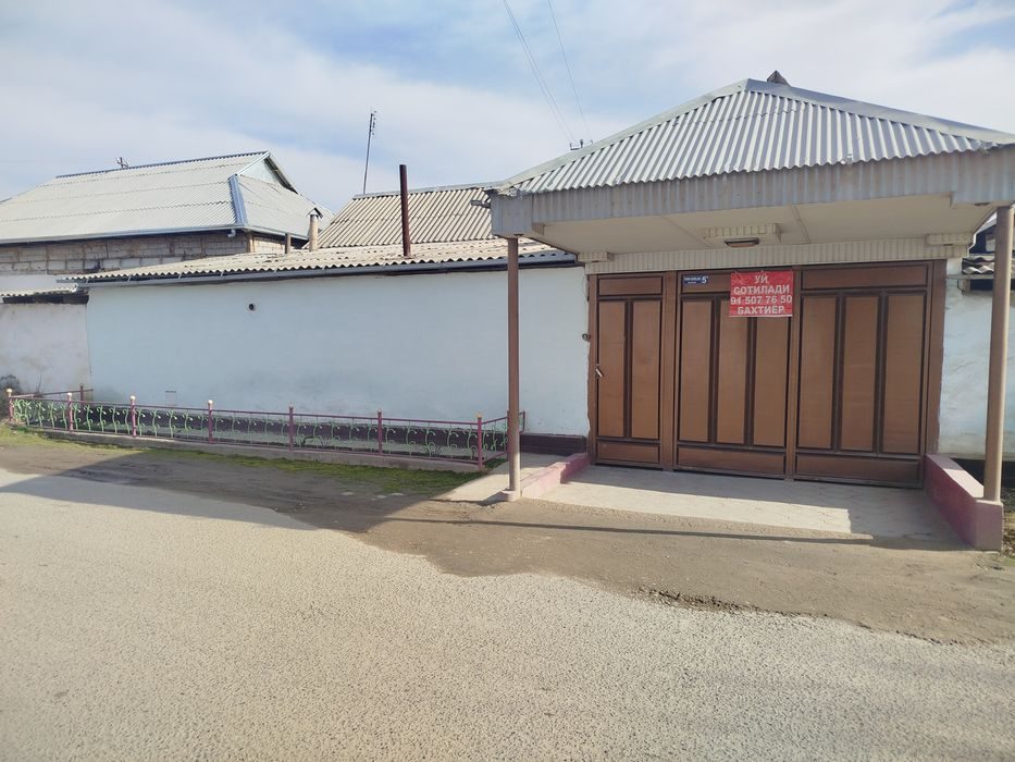 7-room townhouse, 500 m², Бахт, for sale