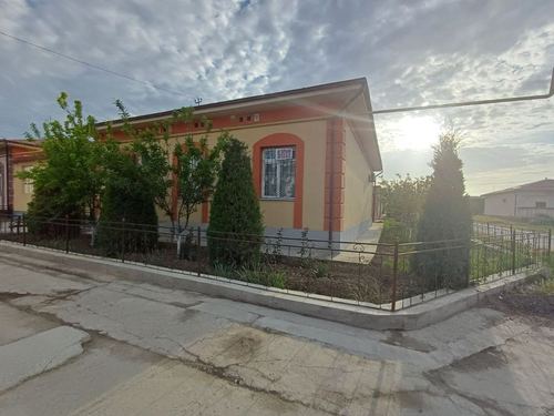 6-xonali uy, 600 m²