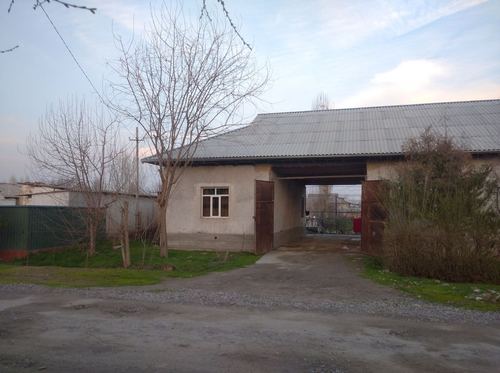 8-xonali uy, 2000 m²
