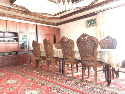 8-room house, 800 m²