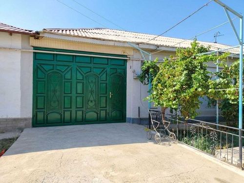 3-room house, 600 m²