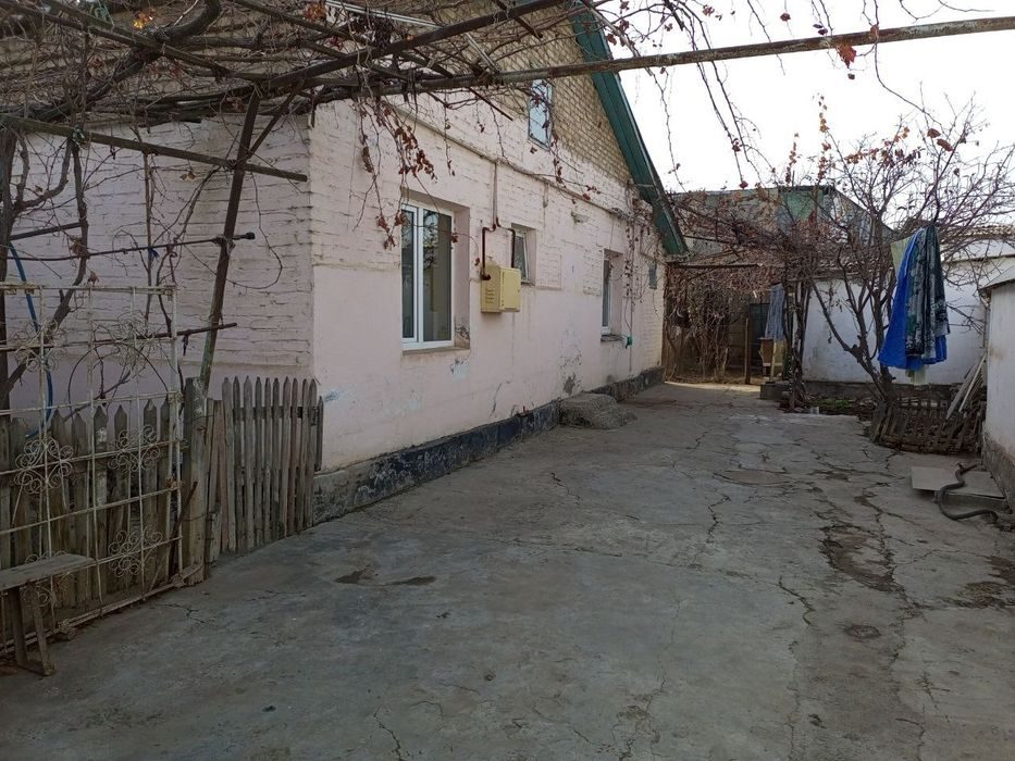 4-xonali uy, 4.5 m², Guliston, sotuvga
