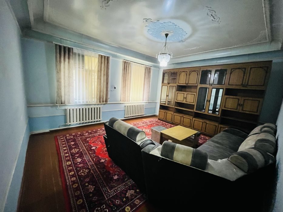 5-room apartment, 220 m², Gulistan, for rent