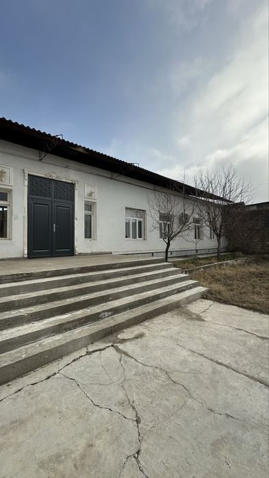 5-xonali uy, 1224 m², Guliston, sotuvga