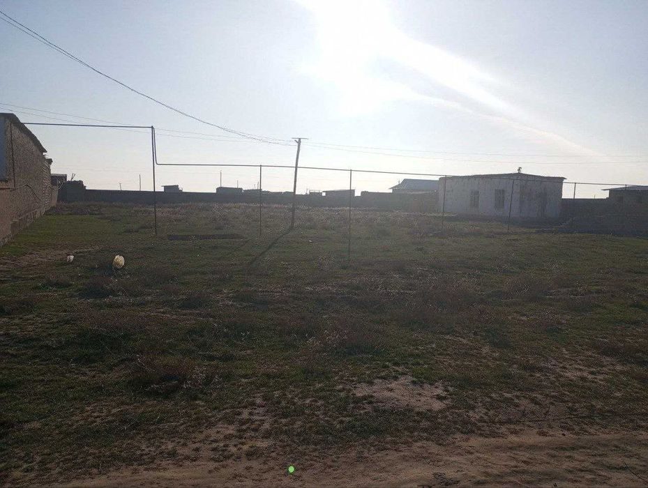 Hovli sotiladi:
Maydoni: 17.29 sotix. Oldida Qo'shimcha yer ham mavjud