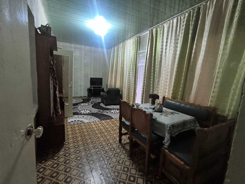 4-xonali uy, 36 m², Guliston, sotuvga