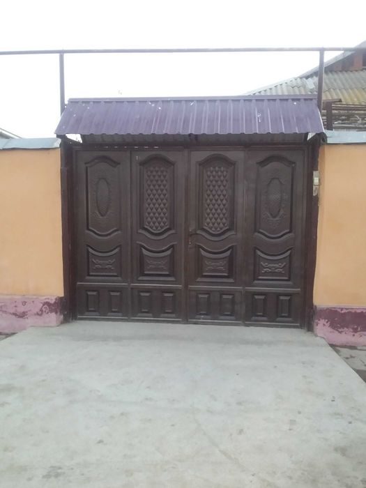 6-xonali uy, 1100 m², Guliston, sotuvga