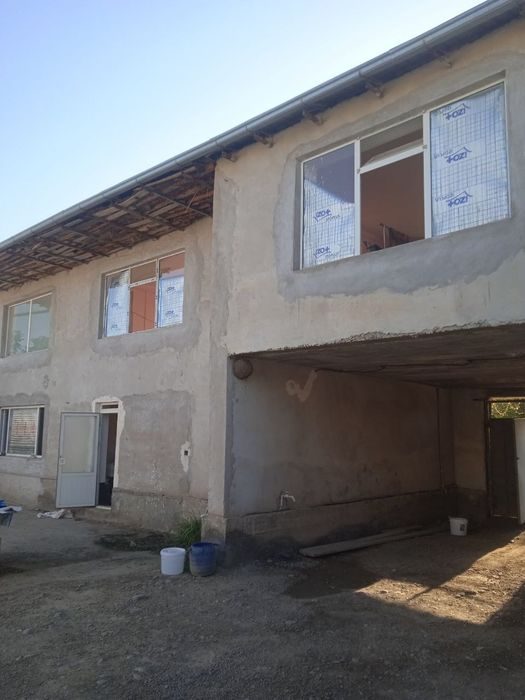 11-room house, 600 m², Gulistan, for sale