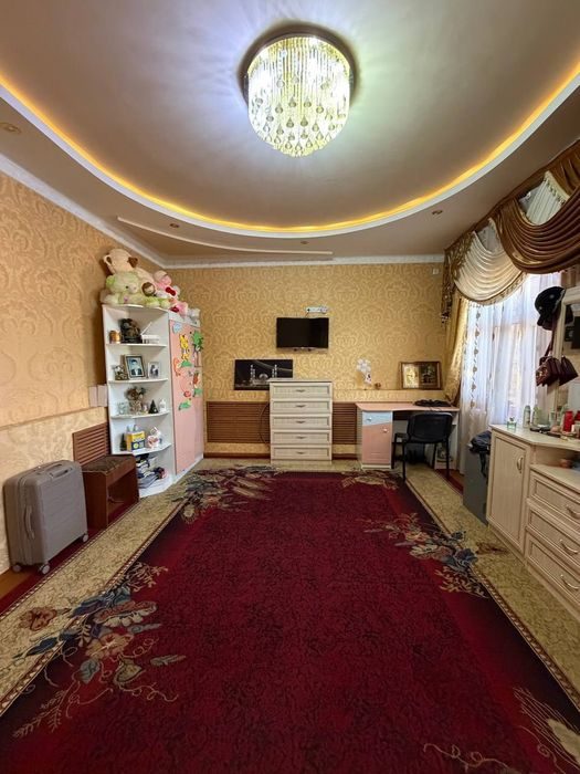 9-room house, 218 m², Gulistan, for sale