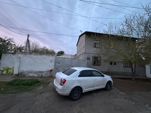 7-xonali uy qismi, 400 m²