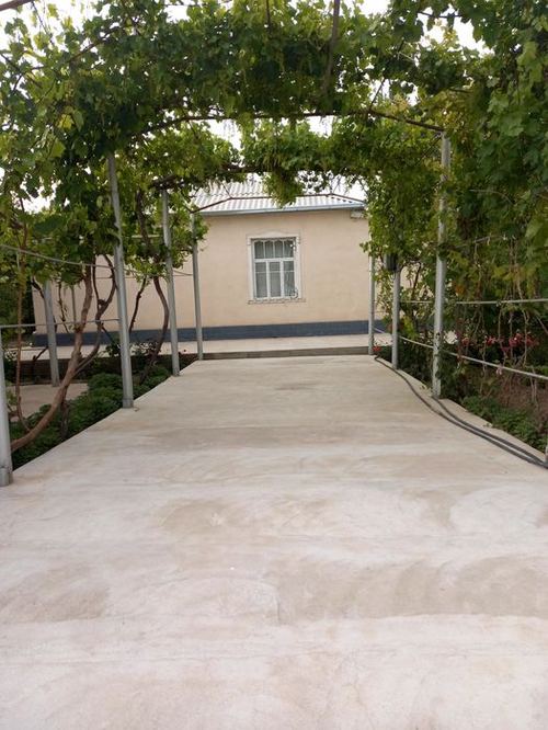 8-room house, 2600 m²
