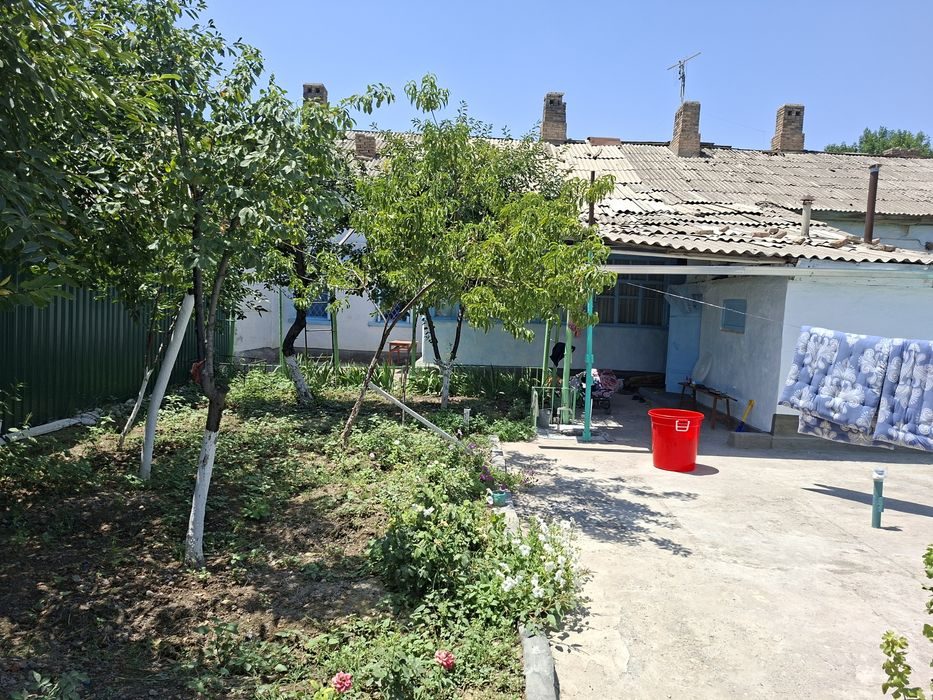3-room house, 2.7 m², Gulistan, for sale