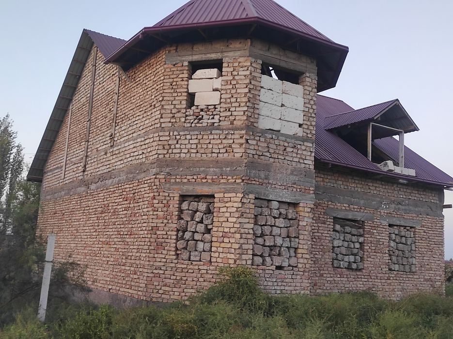 7-room cottage, 1000 m², Gulistan, for sale