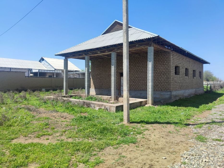 5-room cottage, 4 m², Сардоба, for sale