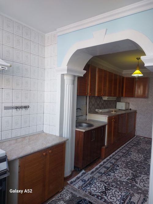3-xonali kvartira, 80 m²