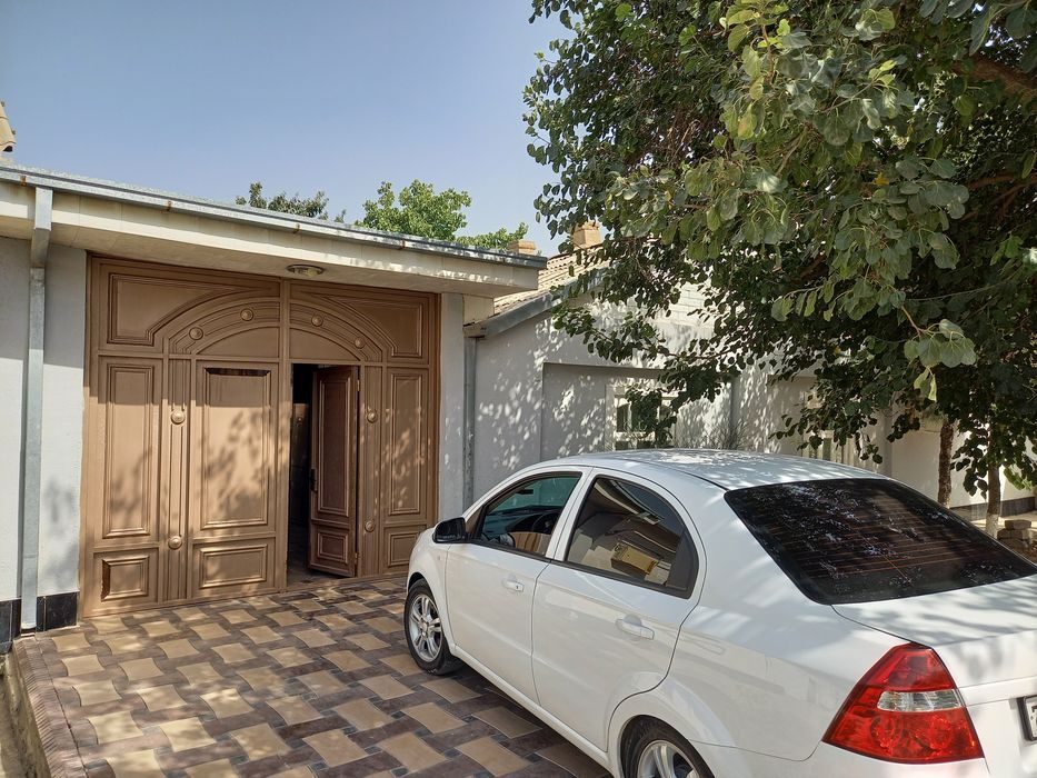 7-room house, 5000 m², Karshi, for sale