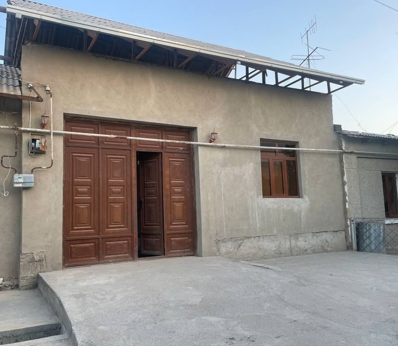 4-room cottage, 200 m², Karshi, for sale