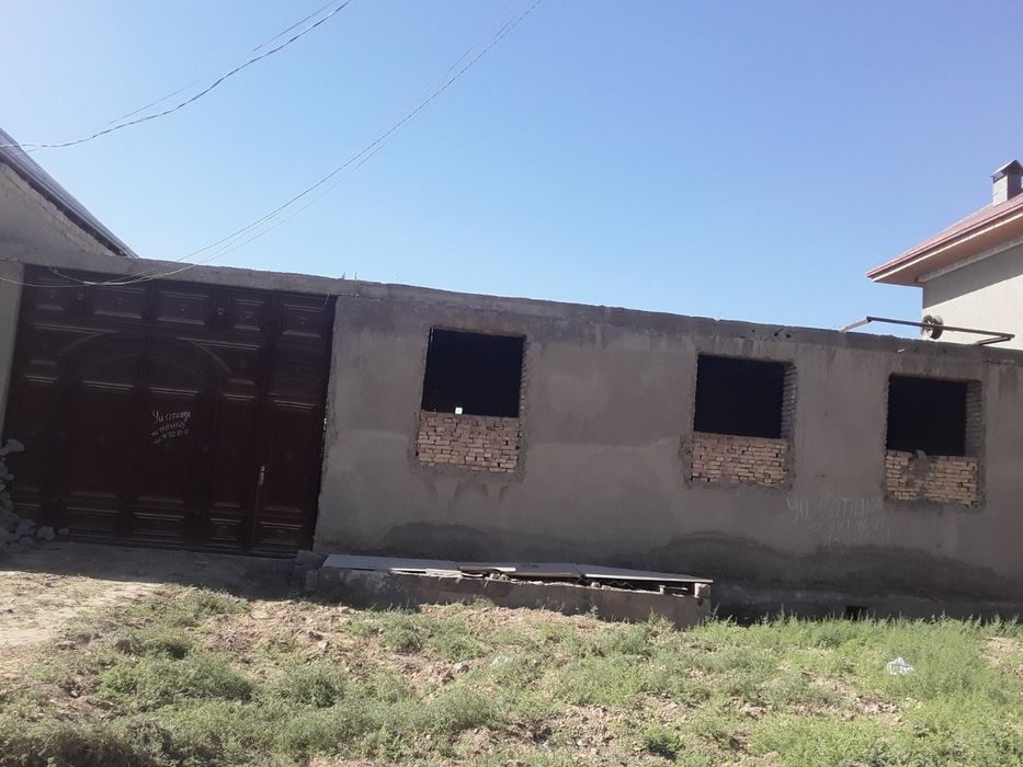 4-room house, 100 m², Karshi, for sale