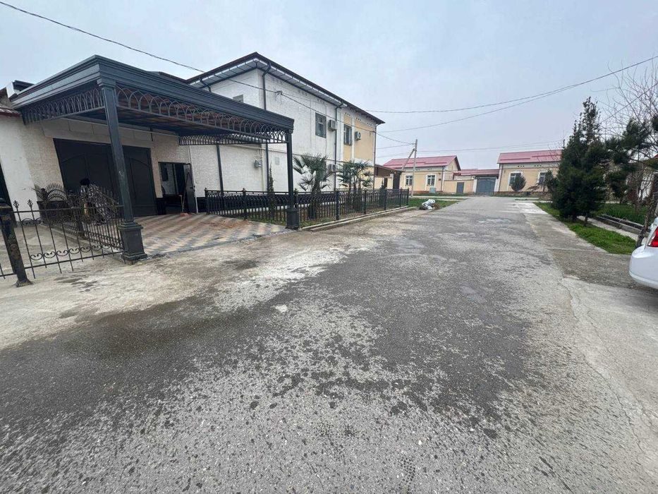 6-room cottage, 400 m², Karshi, for sale